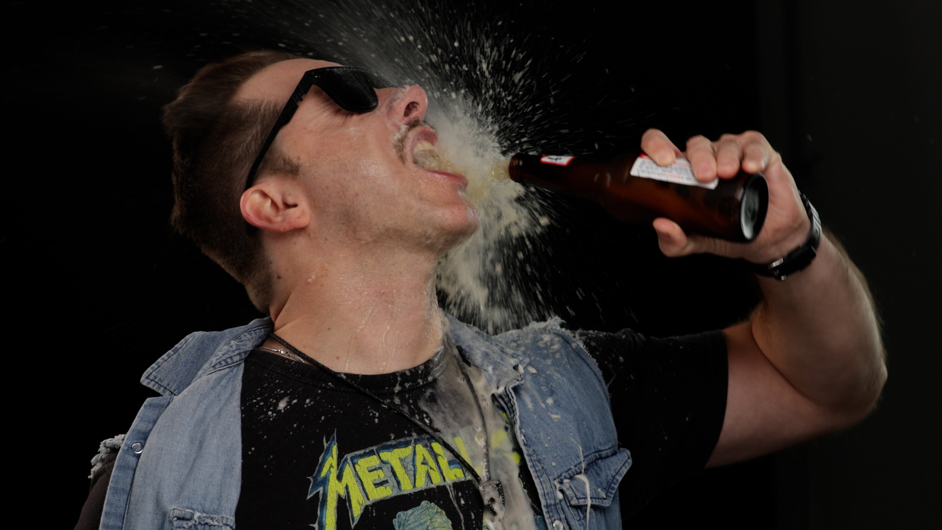 Load video: Wade King